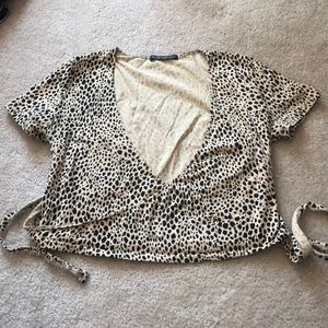 Brandy Melville tie cropped top